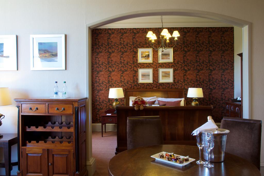 Stonefield Castle Hotel 'A Bespoke Hotel' Екстер'єр фото
