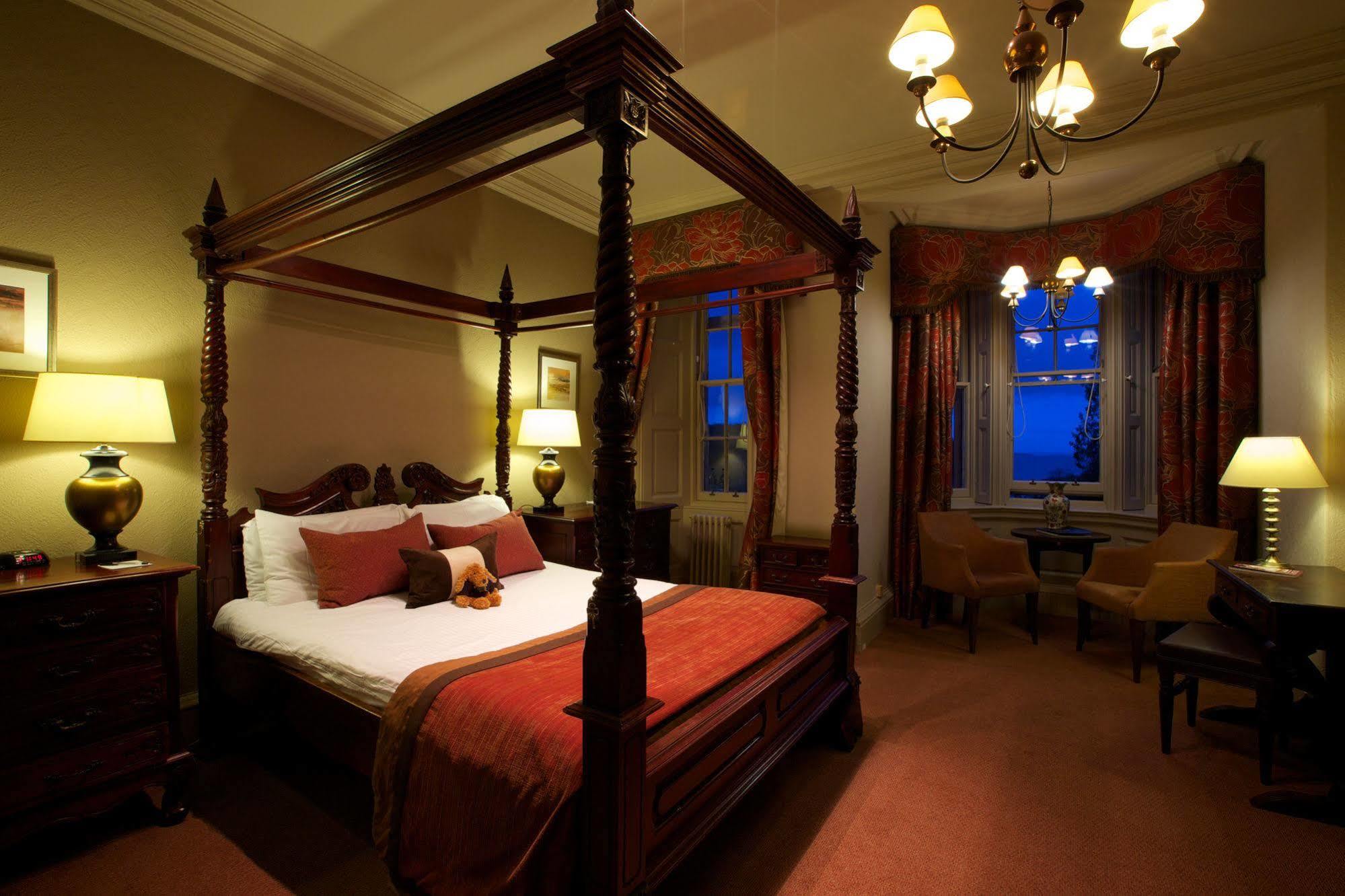 Stonefield Castle Hotel 'A Bespoke Hotel' Екстер'єр фото