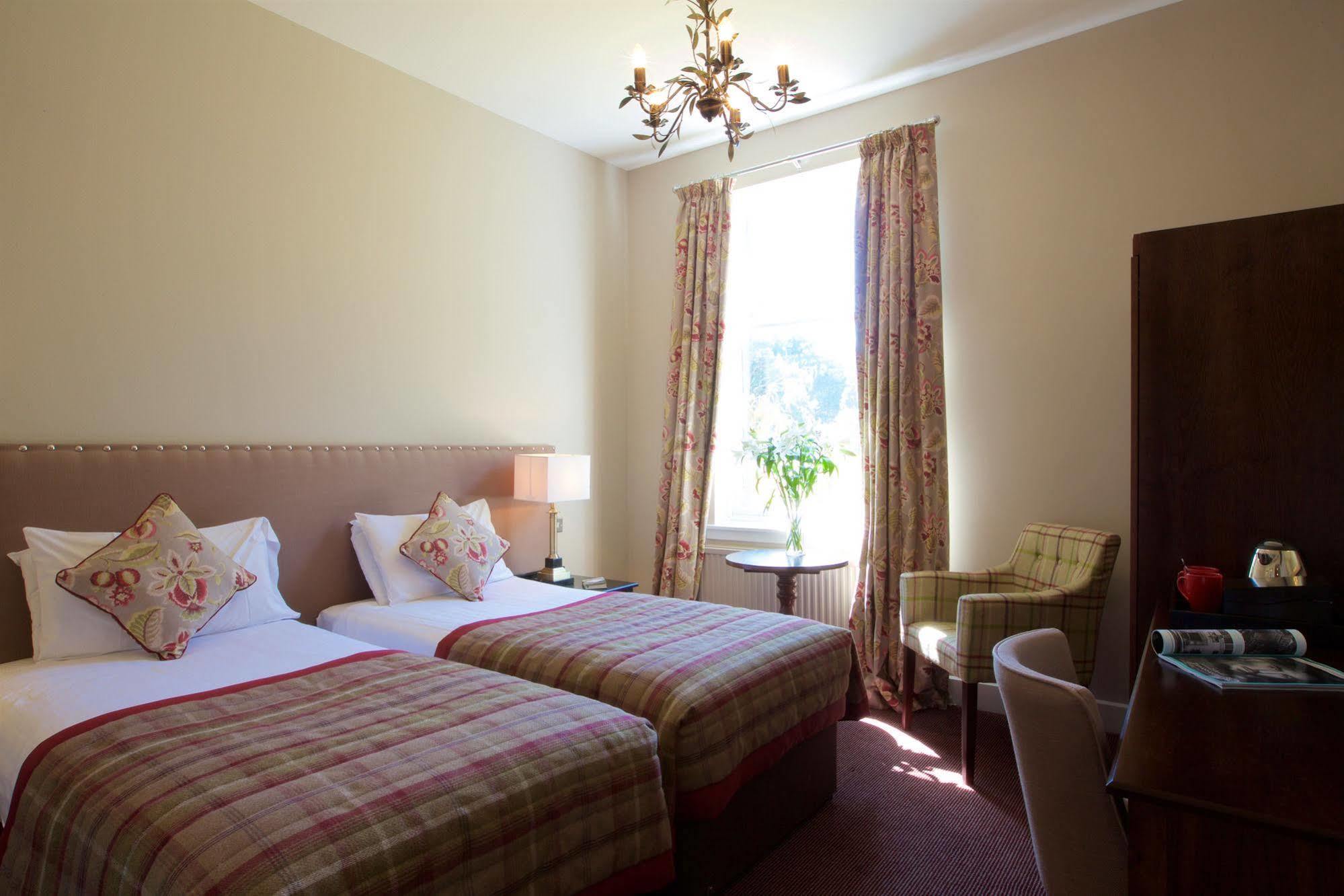 Stonefield Castle Hotel 'A Bespoke Hotel' Екстер'єр фото