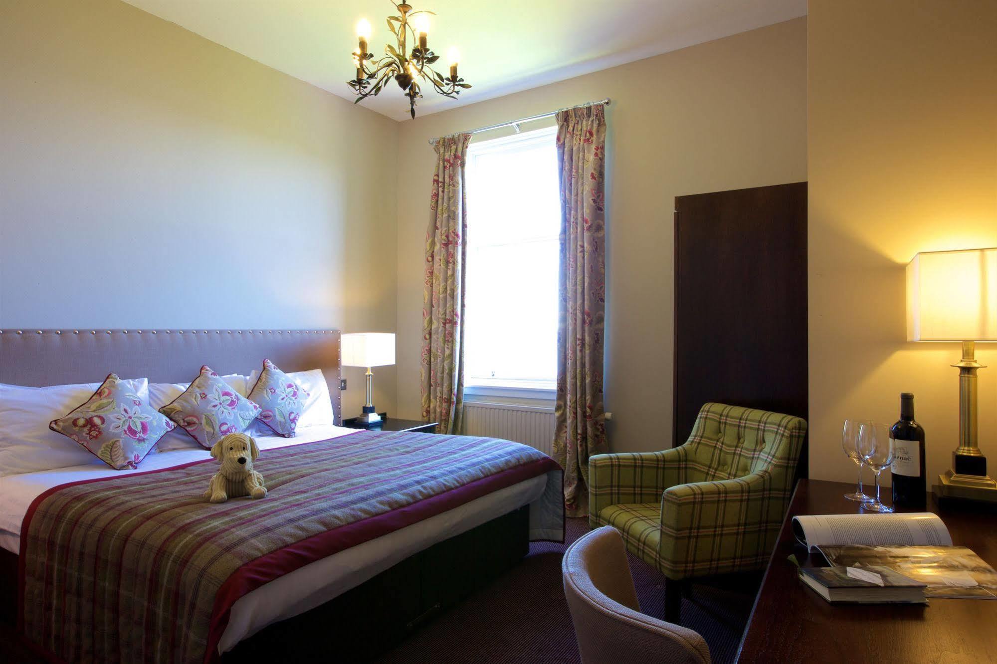 Stonefield Castle Hotel 'A Bespoke Hotel' Екстер'єр фото
